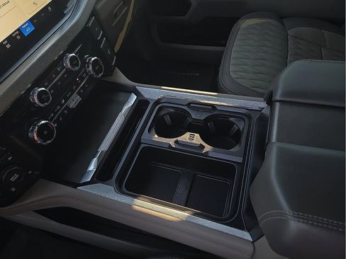 Used 2025 Ford F250 Platinum w/ Platinum Plus Package image 20