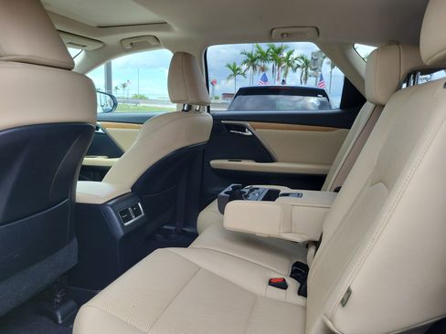Used 2022 Lexus RX 350L FWD w/ Premium Package image 18