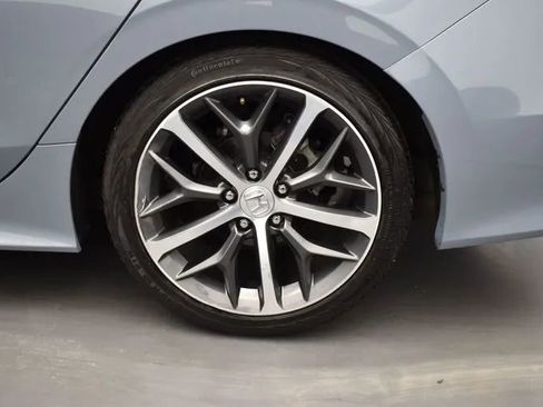 Used 2024 Honda Civic Touring image 35