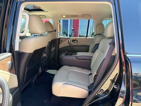 Used 2022 INFINITI QX80 Premium Select w/ Cargo Package AWD/4WD image 16