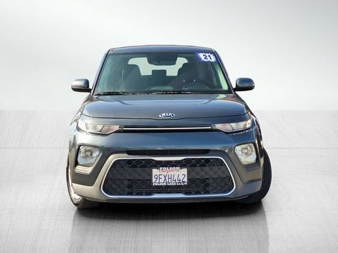 Used 2021 Kia Soul S image 2