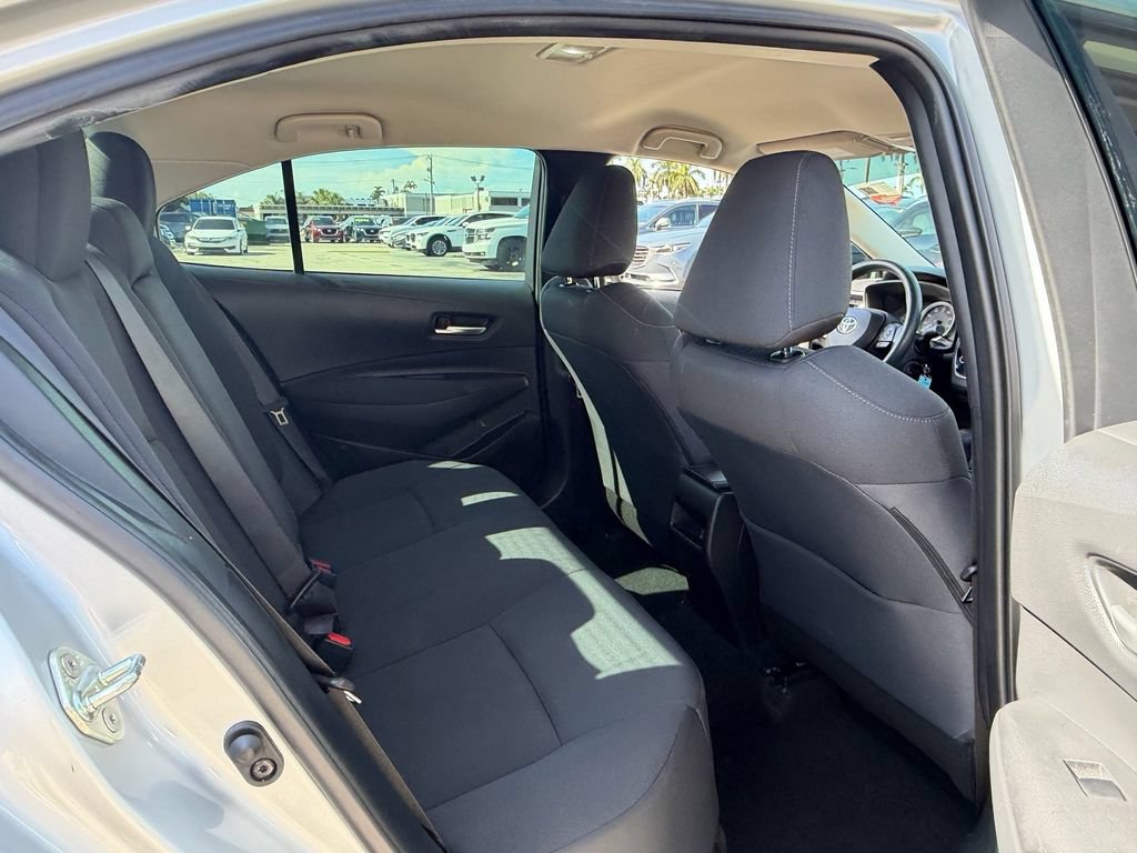 Used 2021 Toyota Corolla LE FWD image 17