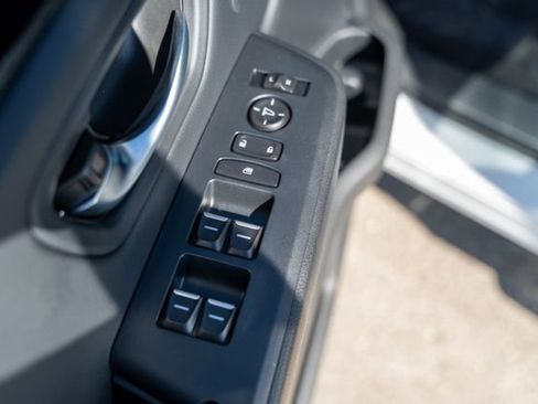 Used 2025 Honda Pilot EX-L image 29