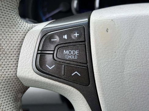 Used 2014 Toyota Sienna XLE w/ XLE Premium Package image 27