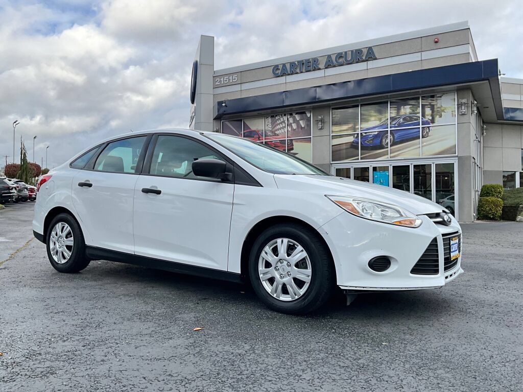 Used 2013 Ford Focus S FWD image 1