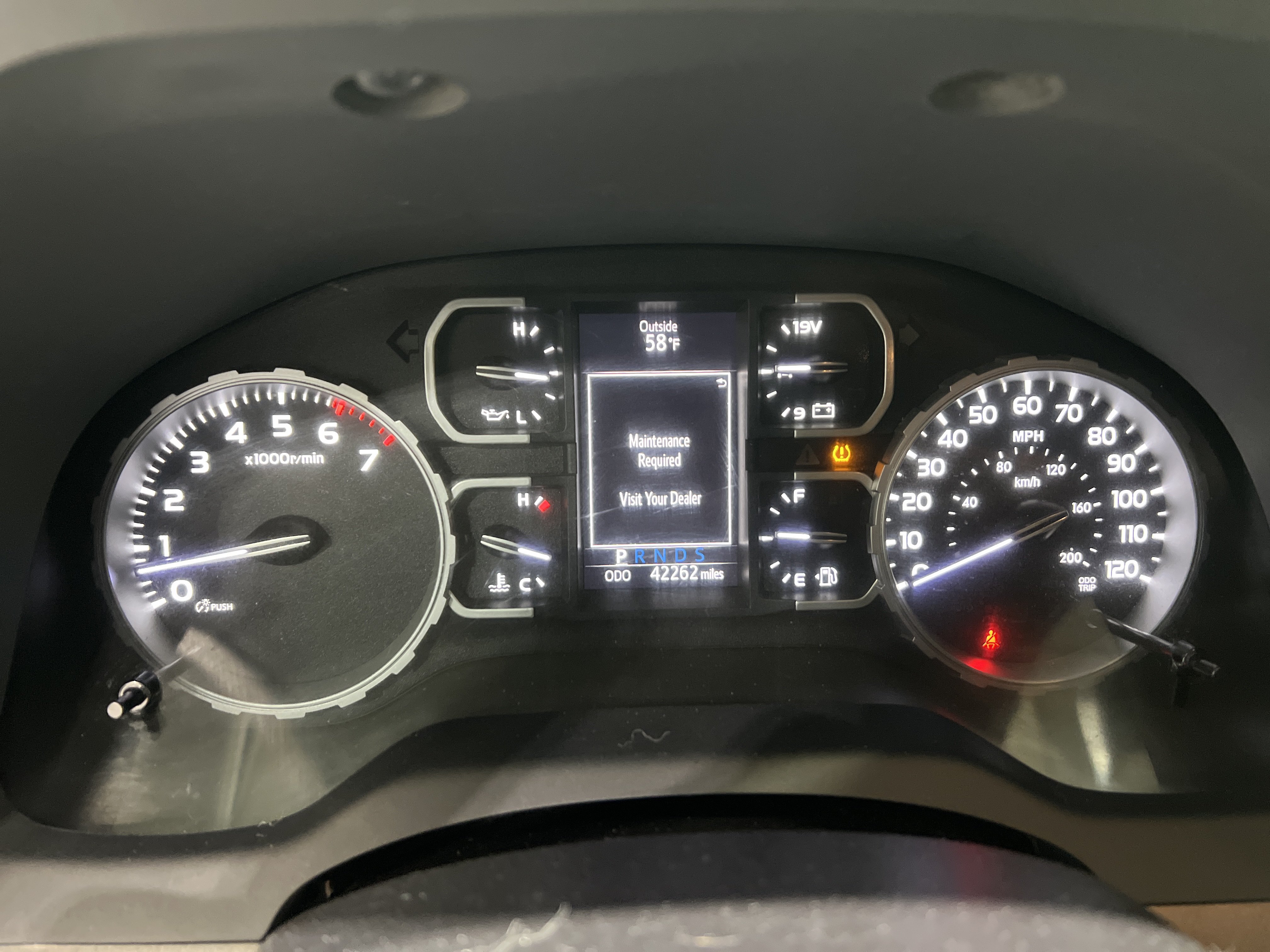 Used 2018 Toyota Tundra SR5 AWD/4WD image 6