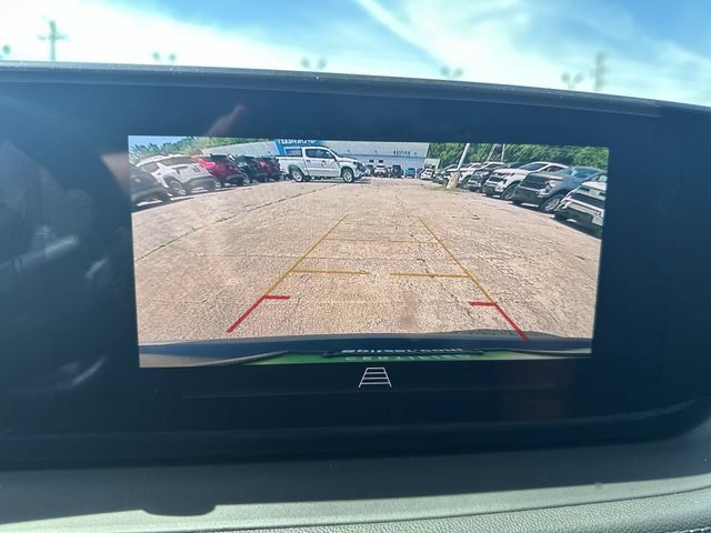 Used 2024 Buick Encore GX Preferred AWD/4WD image 16