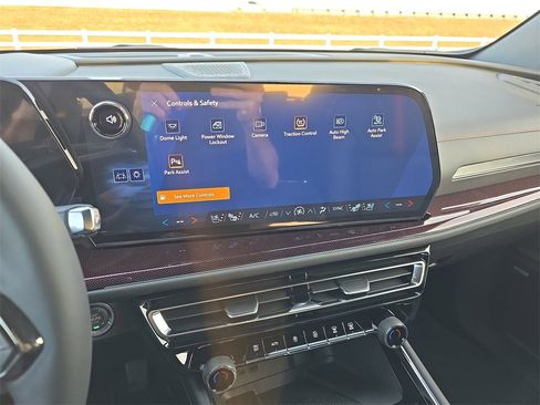 New 2026 Chevrolet Traverse RS image 22