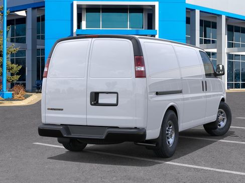 New 2026 Chevrolet Express 2500 RWD image 4