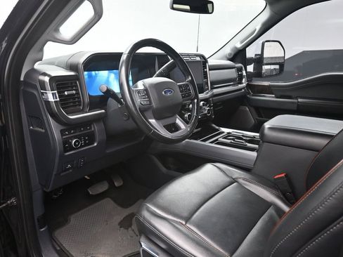 Used 2024 Ford F350 Lariat w/ Lariat Ultimate Package image 19