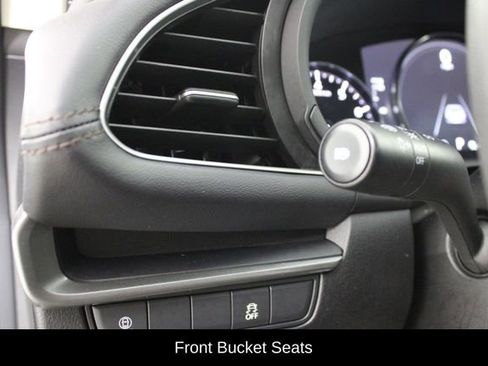 Used 2022 MAZDA MAZDA3 Sedan image 17