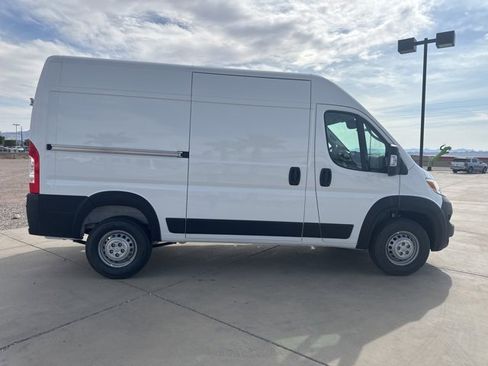 New 2025 RAM ProMaster 1500 w/ Convenience Group image 6