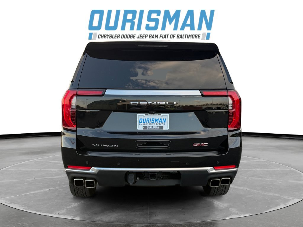 Used 2025 GMC Yukon XL Denali AWD/4WD image 5