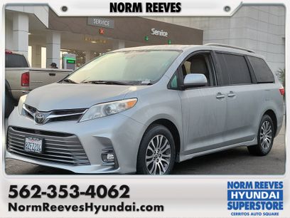 Used 2020 Toyota Sienna XLE