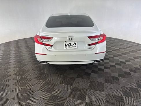 Used 2021 Honda Accord Touring image 8