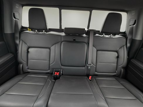 Used 2024 GMC Sierra 2500 Denali w/ Denali Reserve Package image 15