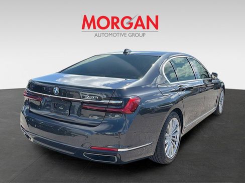 Used 2020 BMW 740i image 4