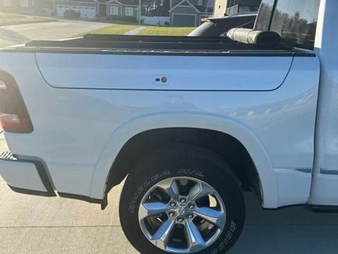 Used 2021 RAM 1500 Limited w/ Body Color Bumper Group AWD/4WD image 7