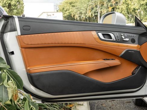 Used 2016 Mercedes-Benz SL 550 image 26