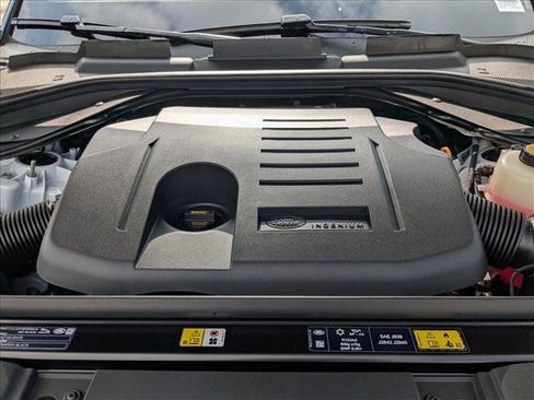 New 2026 Land Rover Range Rover Sport Dynamic SE AWD/4WD image 17