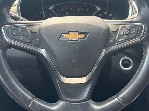 Used 2019 Chevrolet Equinox LT AWD/4WD image 17