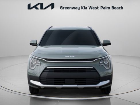 New 2026 Kia Niro EX FWD image 2