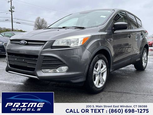 Used 2015 Ford Escape SE image 3
