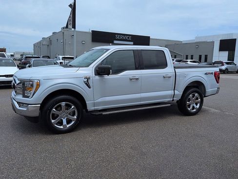 Used 2021 Ford F150 XLT w/ Equipment Group 302A High AWD/4WD image 4