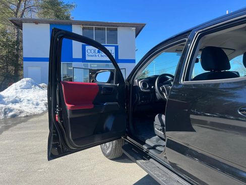 Used 2023 Toyota Tacoma SR5 image 15