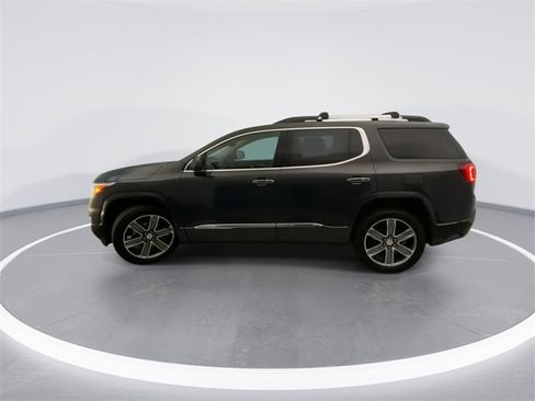 Used 2017 GMC Acadia Denali w/ Technology Package image 9