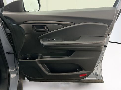Used 2024 Honda Passport TrailSport image 35