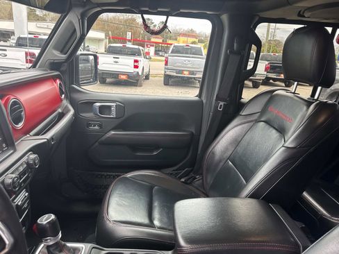 Used 2021 Jeep Gladiator Rubicon image 16