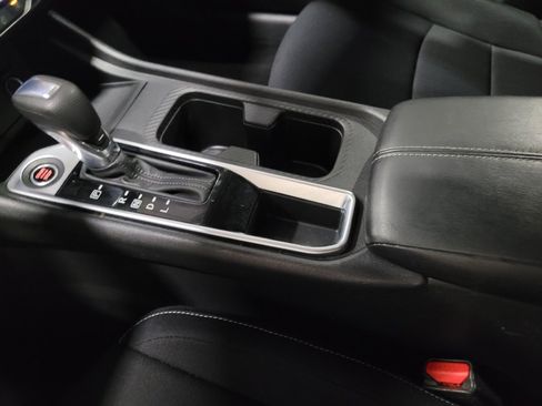 Used 2021 Nissan Sentra SV FWD image 26