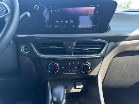 Used 2025 Buick Encore GX Preferred FWD image 20