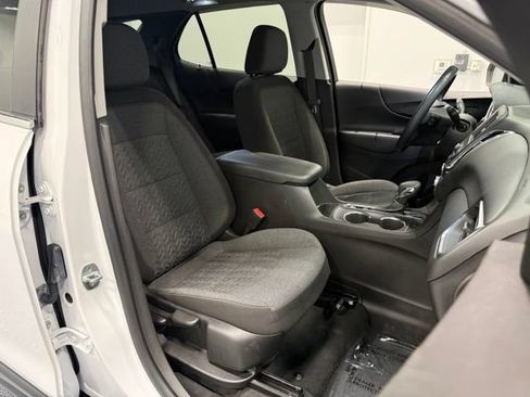 Used 2022 Chevrolet Equinox LT FWD image 36