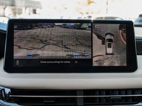 Used 2023 INFINITI QX60 Sensory w/ Vision Package AWD/4WD image 24