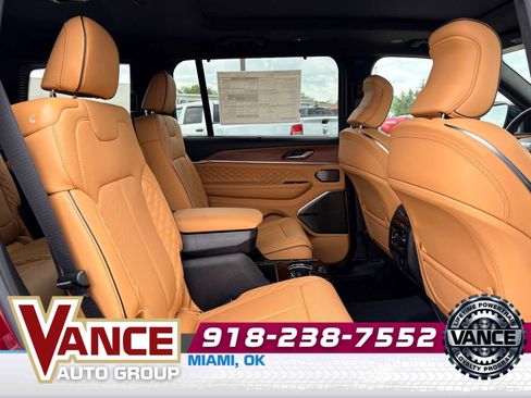 New 2026 Jeep Grand Cherokee L Summit w/ Obsidian Package AWD/4WD image 19