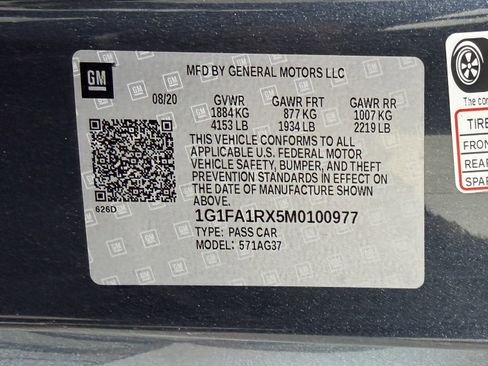 Used 2021 Chevrolet Camaro LT image 13