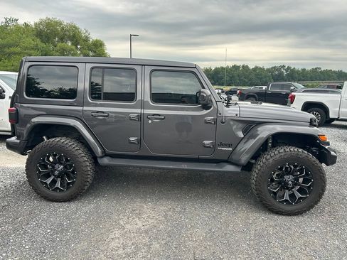 Used 2021 Jeep Wrangler Unlimited Sahara AWD/4WD image 14