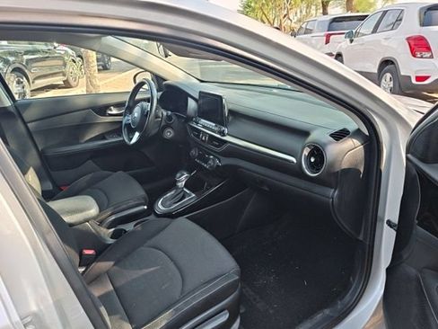 Used 2019 Kia Forte S FWD image 24