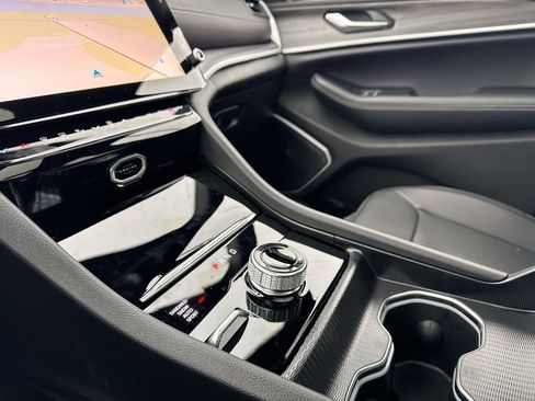 New 2026 Jeep Grand Cherokee Limited w/ Limited Altitude Package image 21