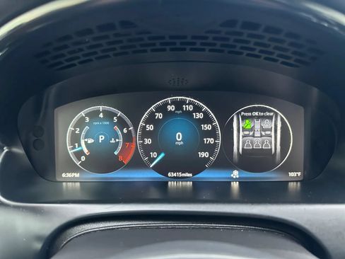 Used 2016 Jaguar XJ L Portfolio RWD image 30
