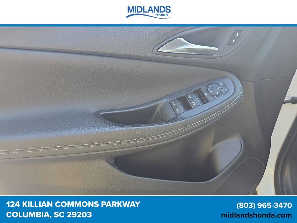 Used 2025 Buick Encore GX Preferred FWD image 12