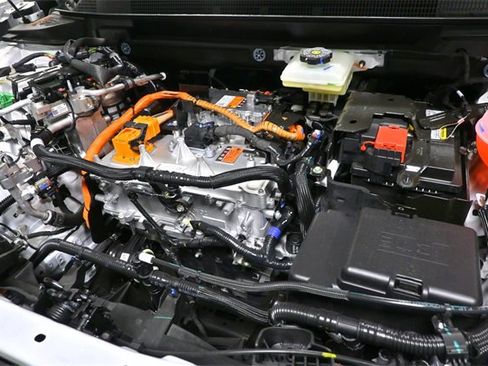 New 2026 Chevrolet Equinox EV LT image 28