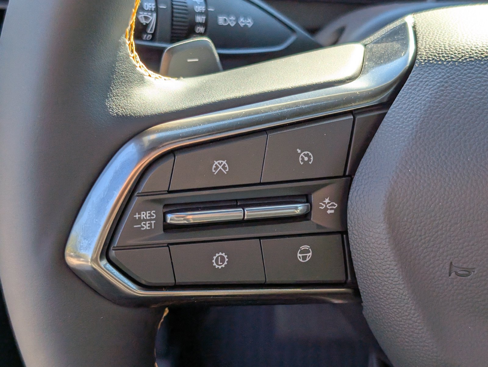 New 2027 Chevrolet Traverse High Country w/ LPO, Floor Liner Package AWD/4WD image 23