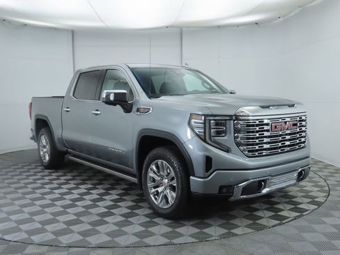 Used 2023 GMC Sierra 1500 Denali w/ Technology Package image 3