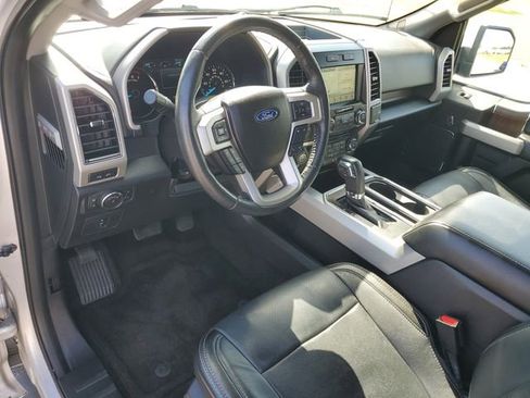 Used 2017 Ford F150 Lariat image 6