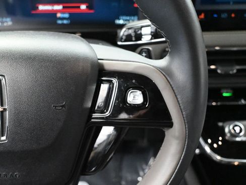 Used 2023 Lincoln Corsair Reserve w/ Jet Appearance Package image 29