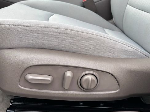 Used 2023 Chevrolet Malibu LS FWD image 11