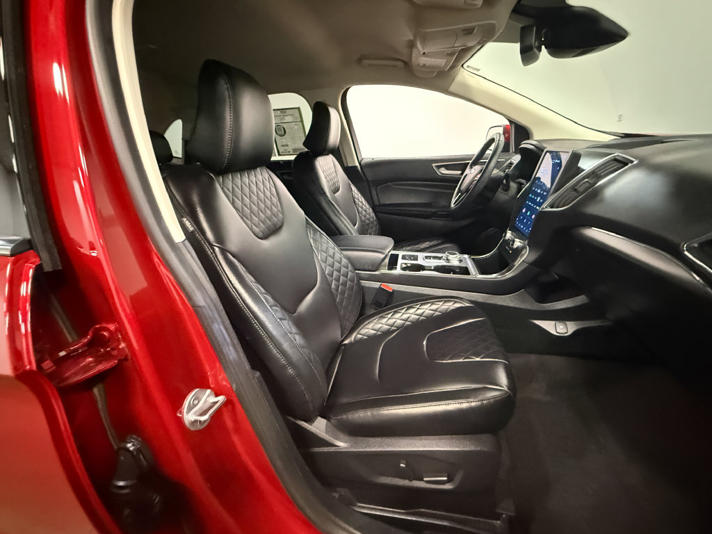 Used 2024 Ford Edge Titanium AWD/4WD image 59